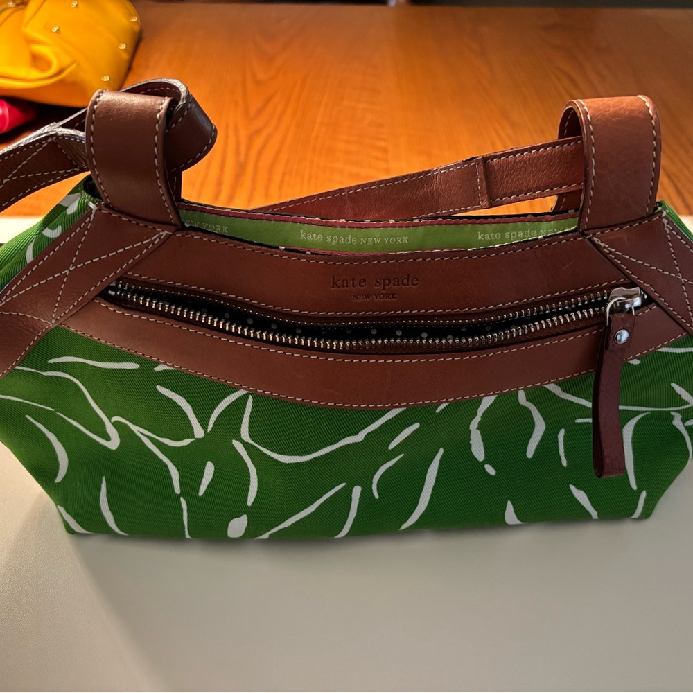 Kate Spade Green and Tan Shoulder Bag - Picture 5 of 7